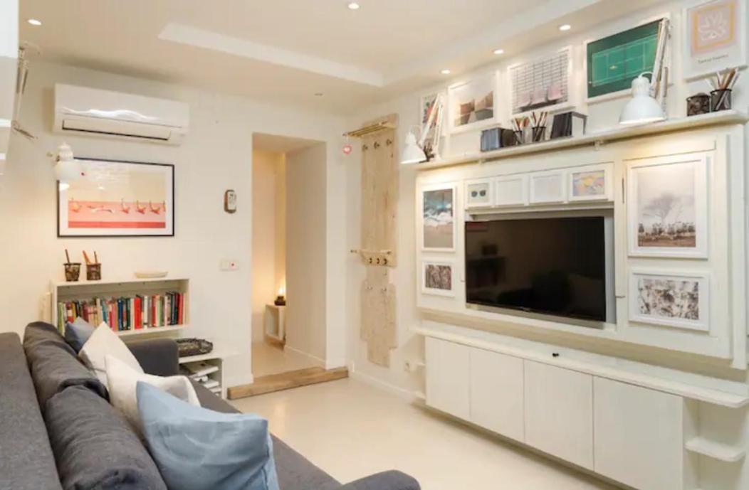 Beautiful & Cozy Apartment In The Heart Of Madrid Kültér fotó